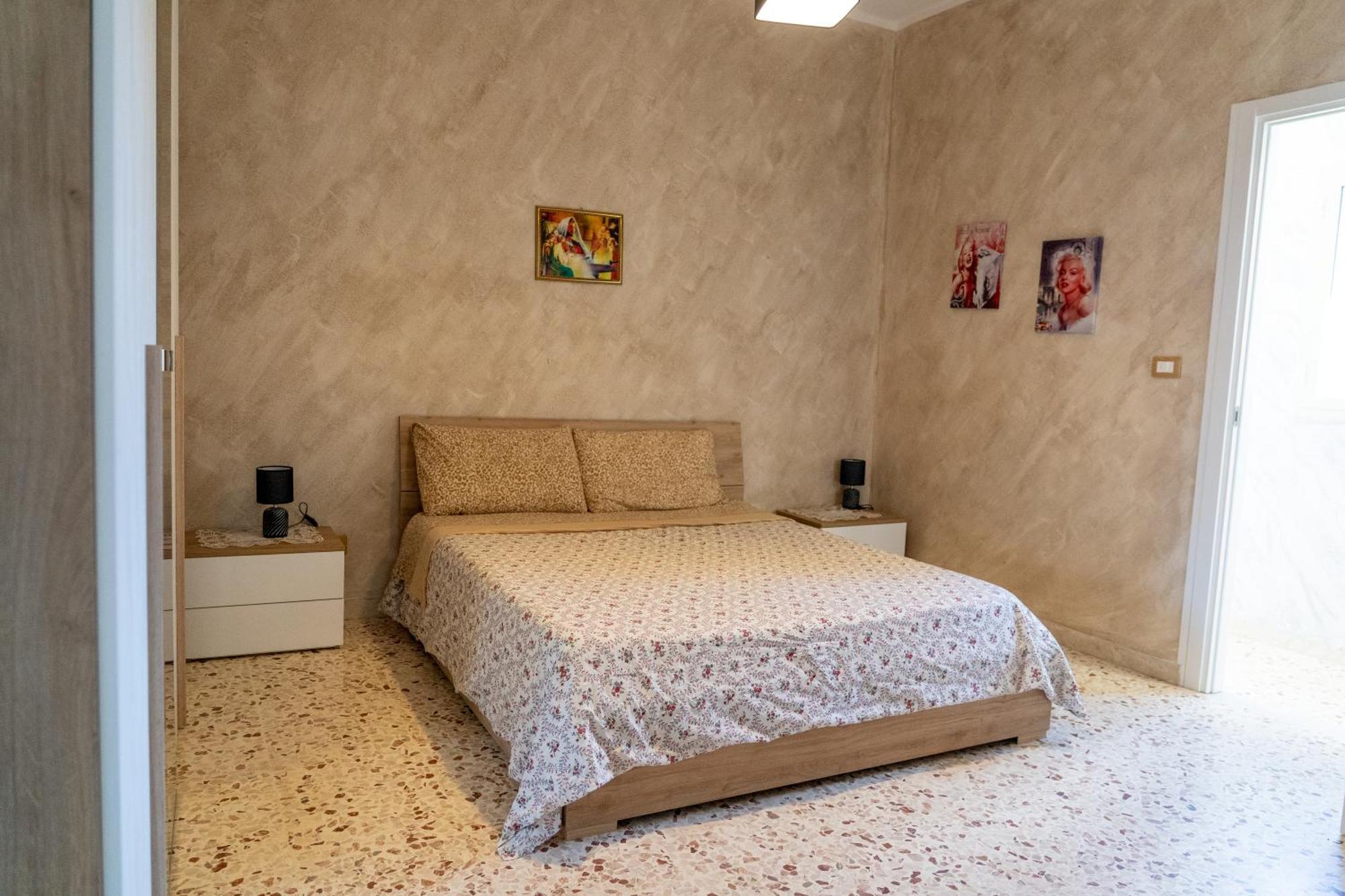 Con Terrazzo Vicino Al Centro